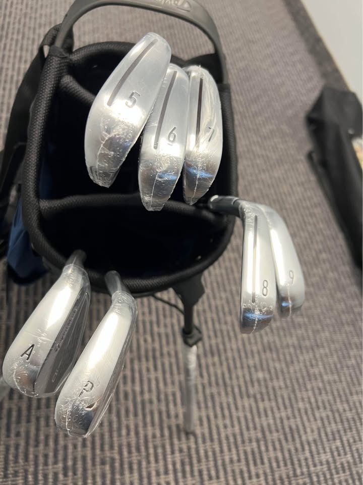 New 2025 Taylormade QI 5-PW & AW Irons