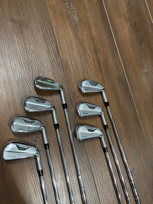 2021 Titleist T200 4-PW Iron Set; Like New